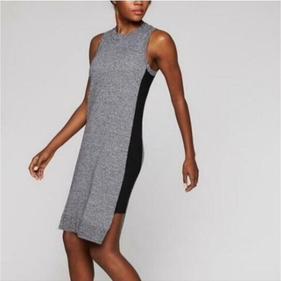 ATHLETA Gray Black Merino Wool Sleeveless Athletic Dress - Size Medium - Picture 1 of 1